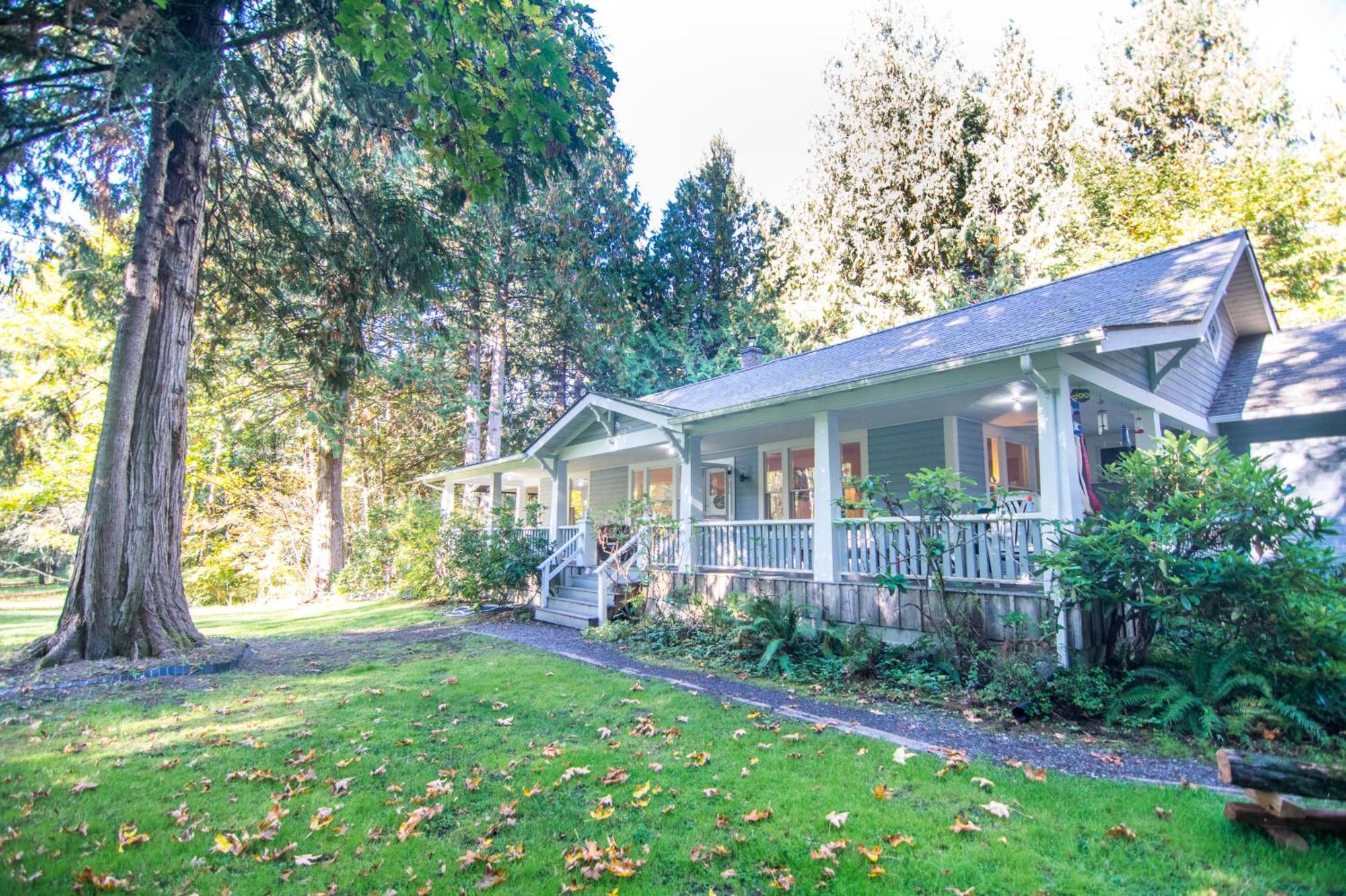 Mountain Meadows Inn & Chalet Suites Ashford Esterno foto