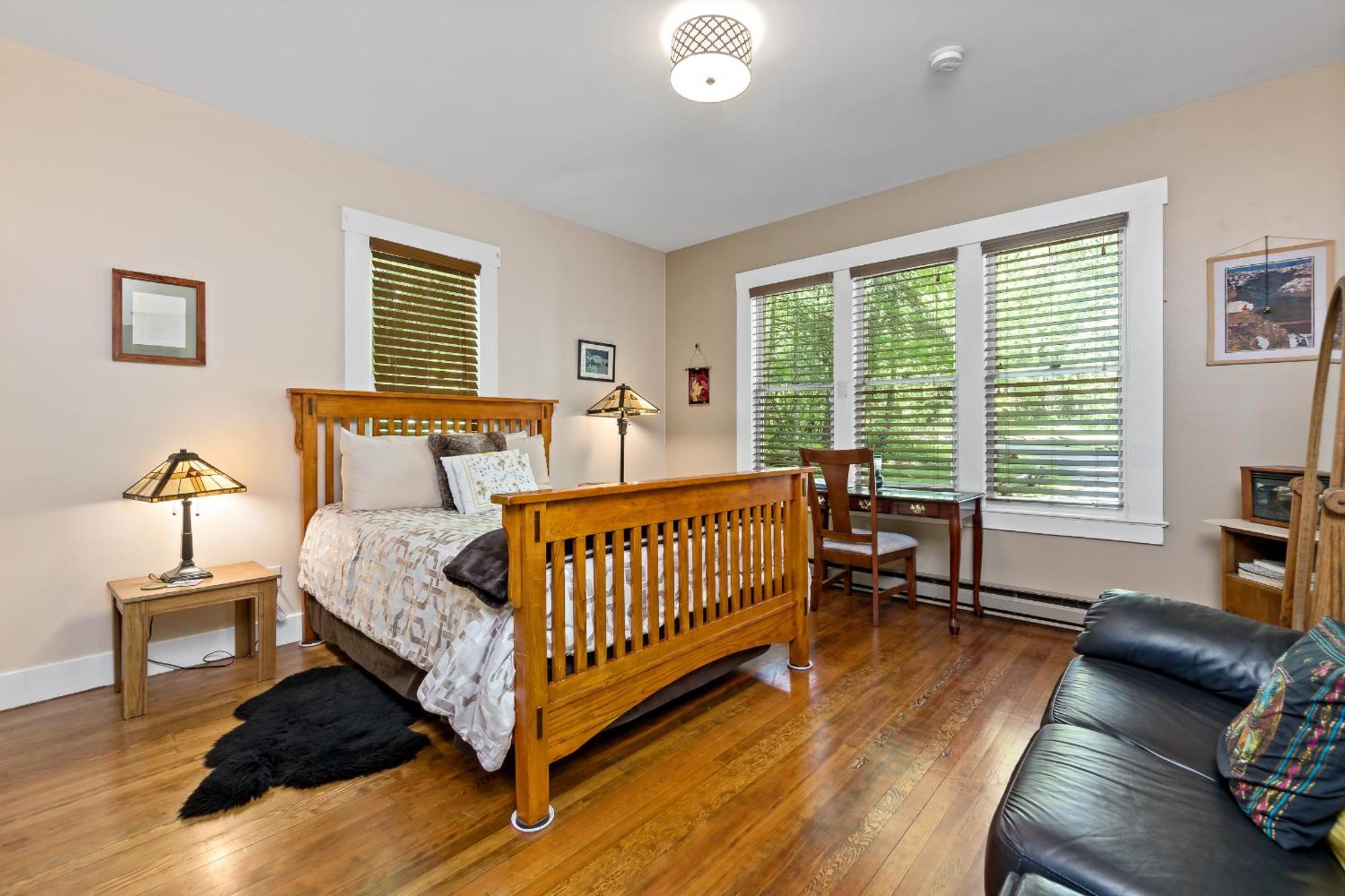Mountain Meadows Inn & Chalet Suites Ashford Esterno foto