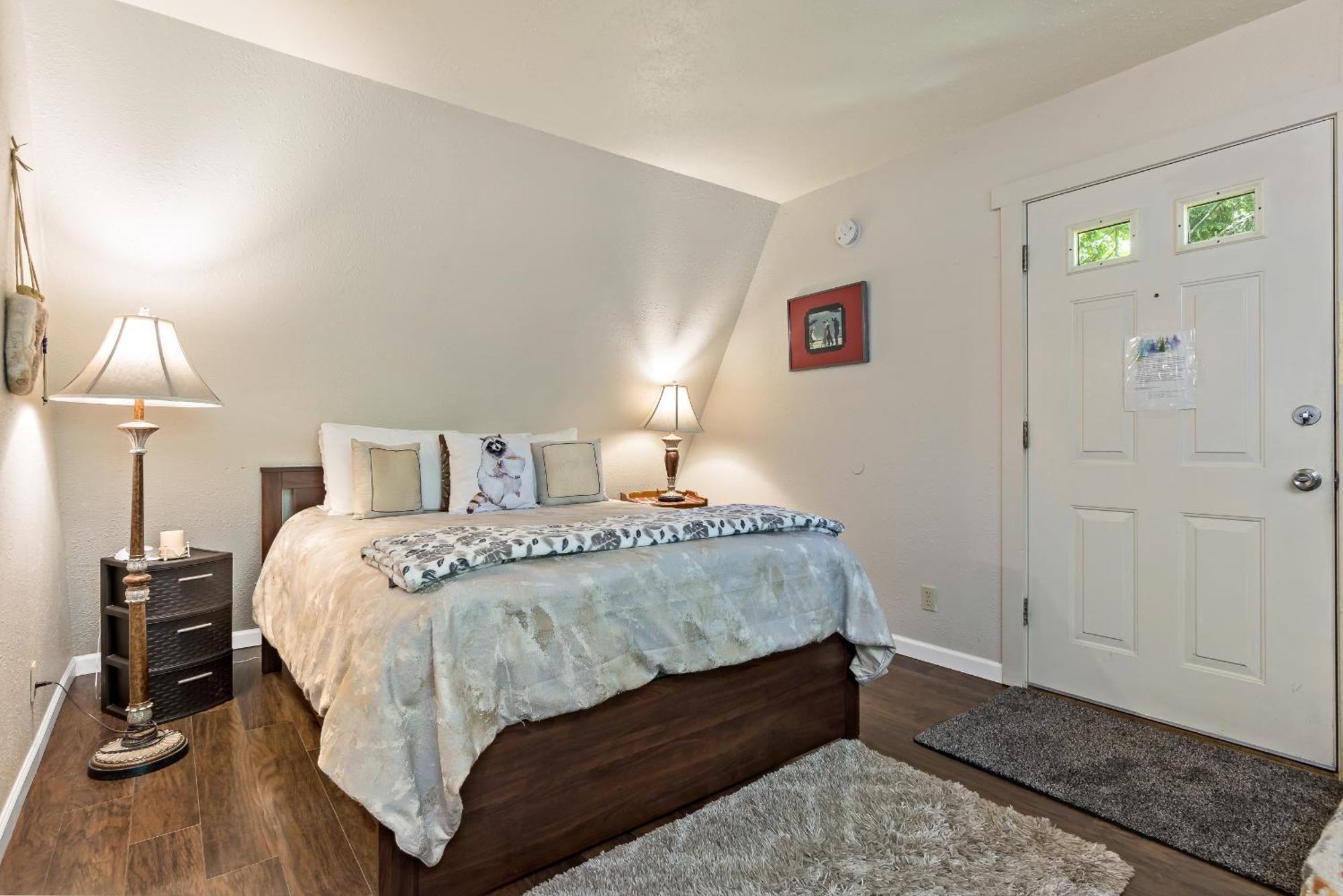 Mountain Meadows Inn & Chalet Suites Ashford Esterno foto