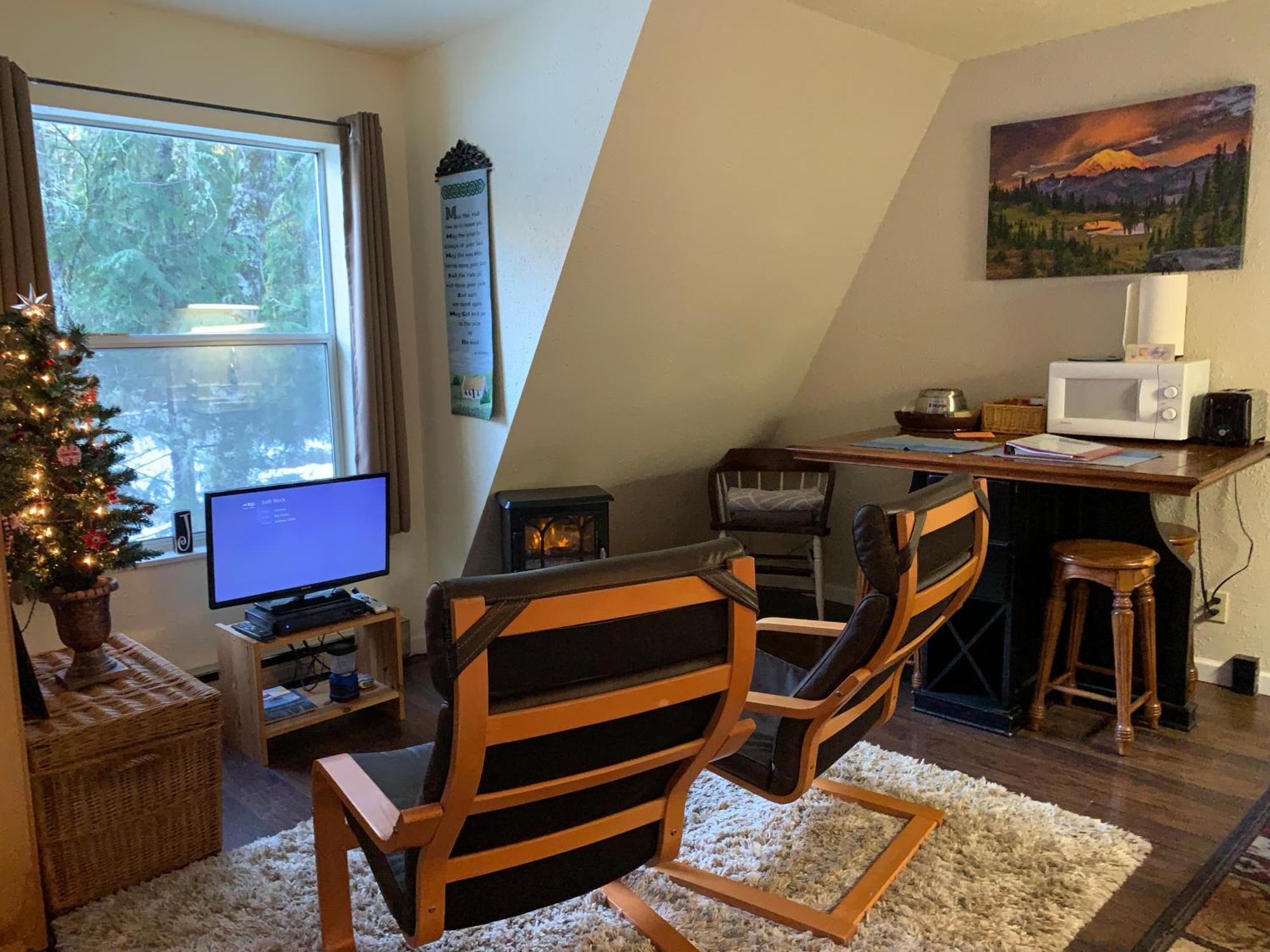 Mountain Meadows Inn & Chalet Suites Ashford Esterno foto