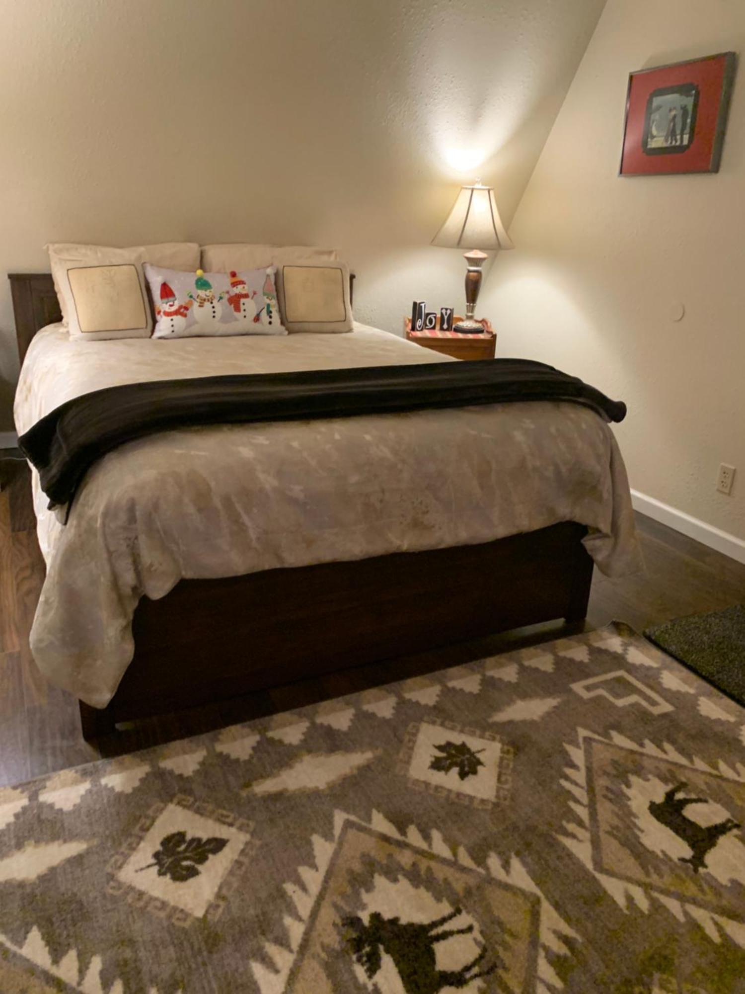 Mountain Meadows Inn & Chalet Suites Ashford Esterno foto