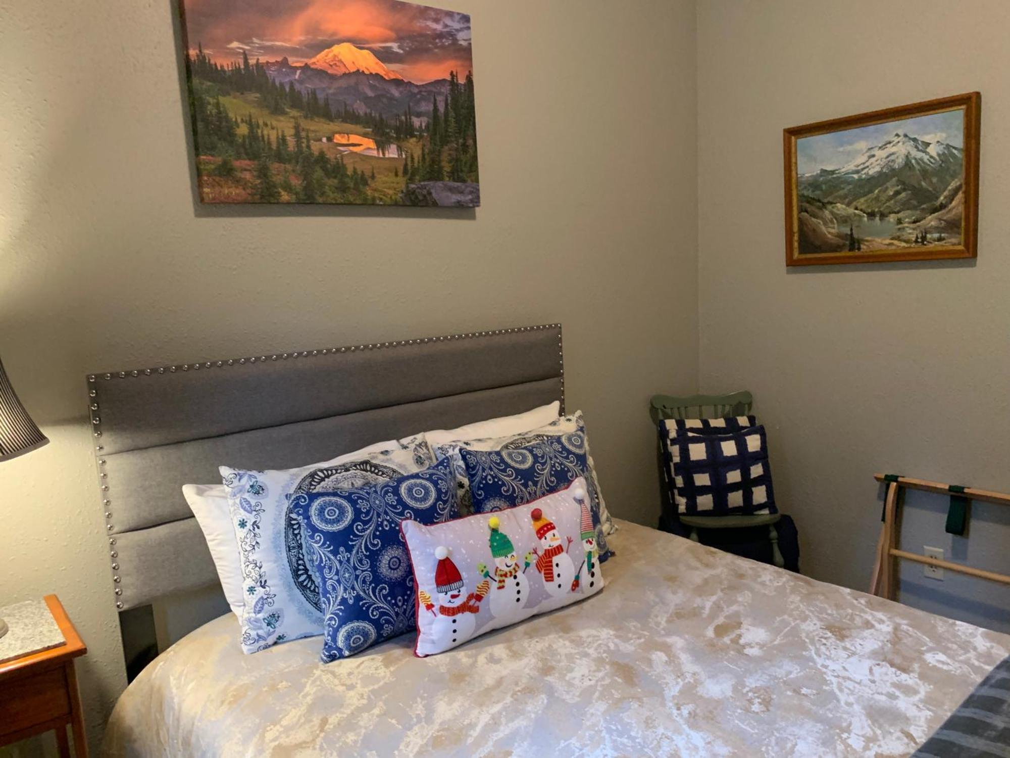 Mountain Meadows Inn & Chalet Suites Ashford Esterno foto